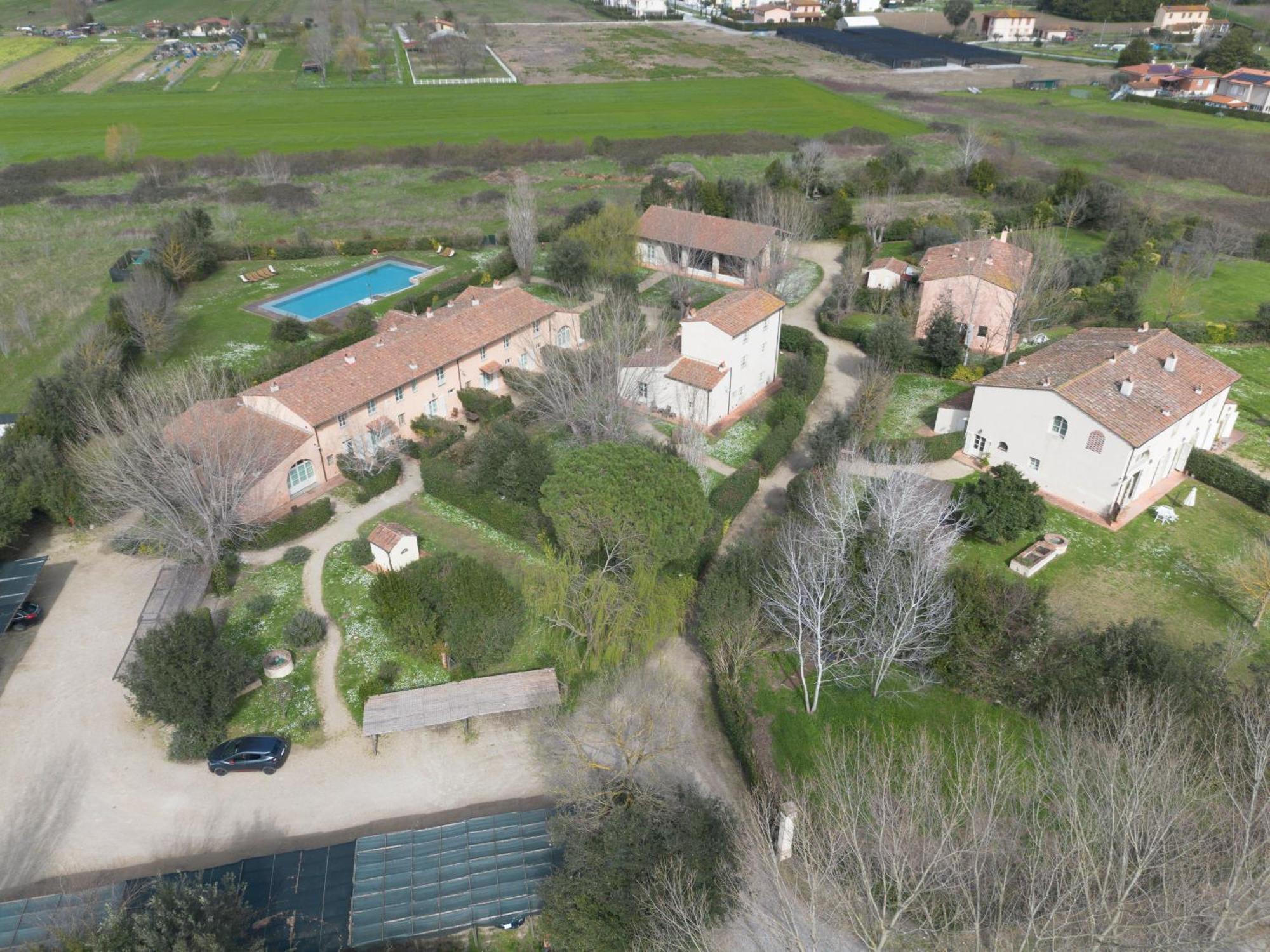 B&B Borgo Di Pratavecchie Migliarino Pisano Exterior photo